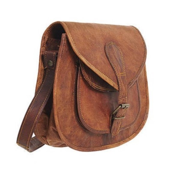 100% Soft Grain Leather Saddlebag Style Purse - Picture 2 of 6